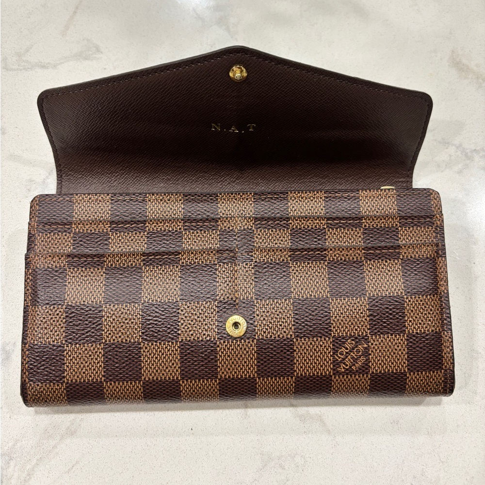 AUTHENTIC LOUIS VUITTON SARAH WALLET - Picture 7 of 8